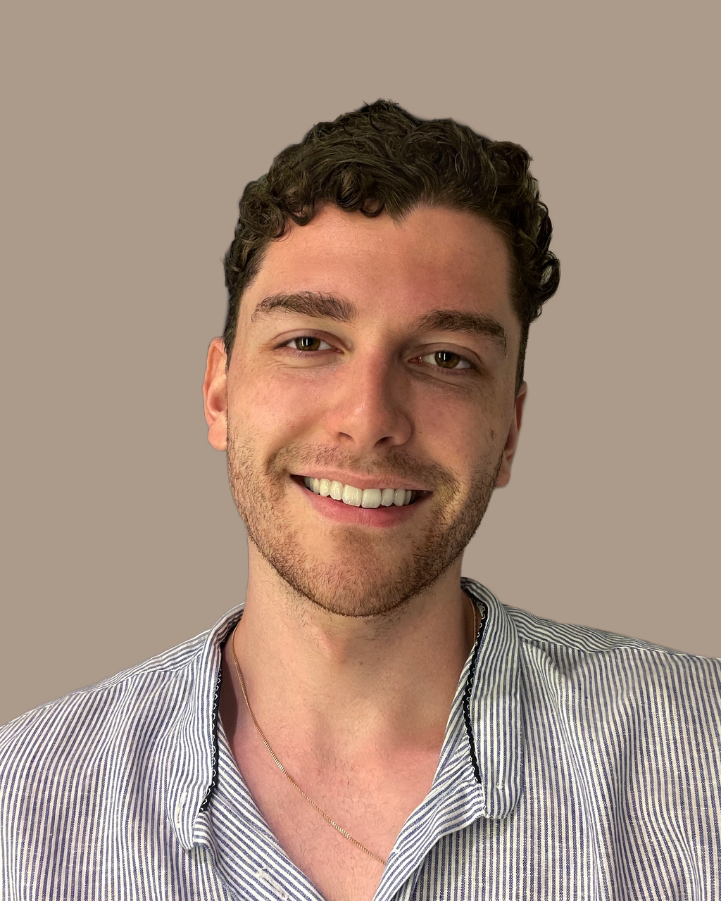 Portrait image of Lars with subtle gray background